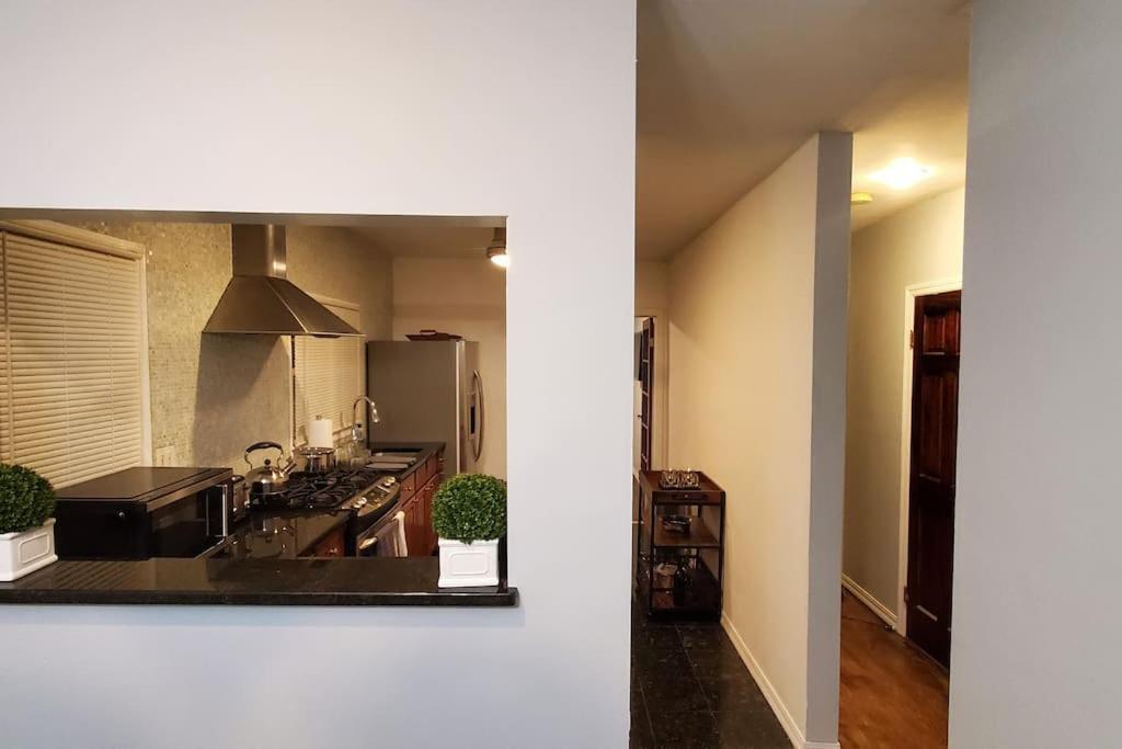 Quiet 3 Bedroom Apartment In Private Home ニューヨーク エクステリア 写真