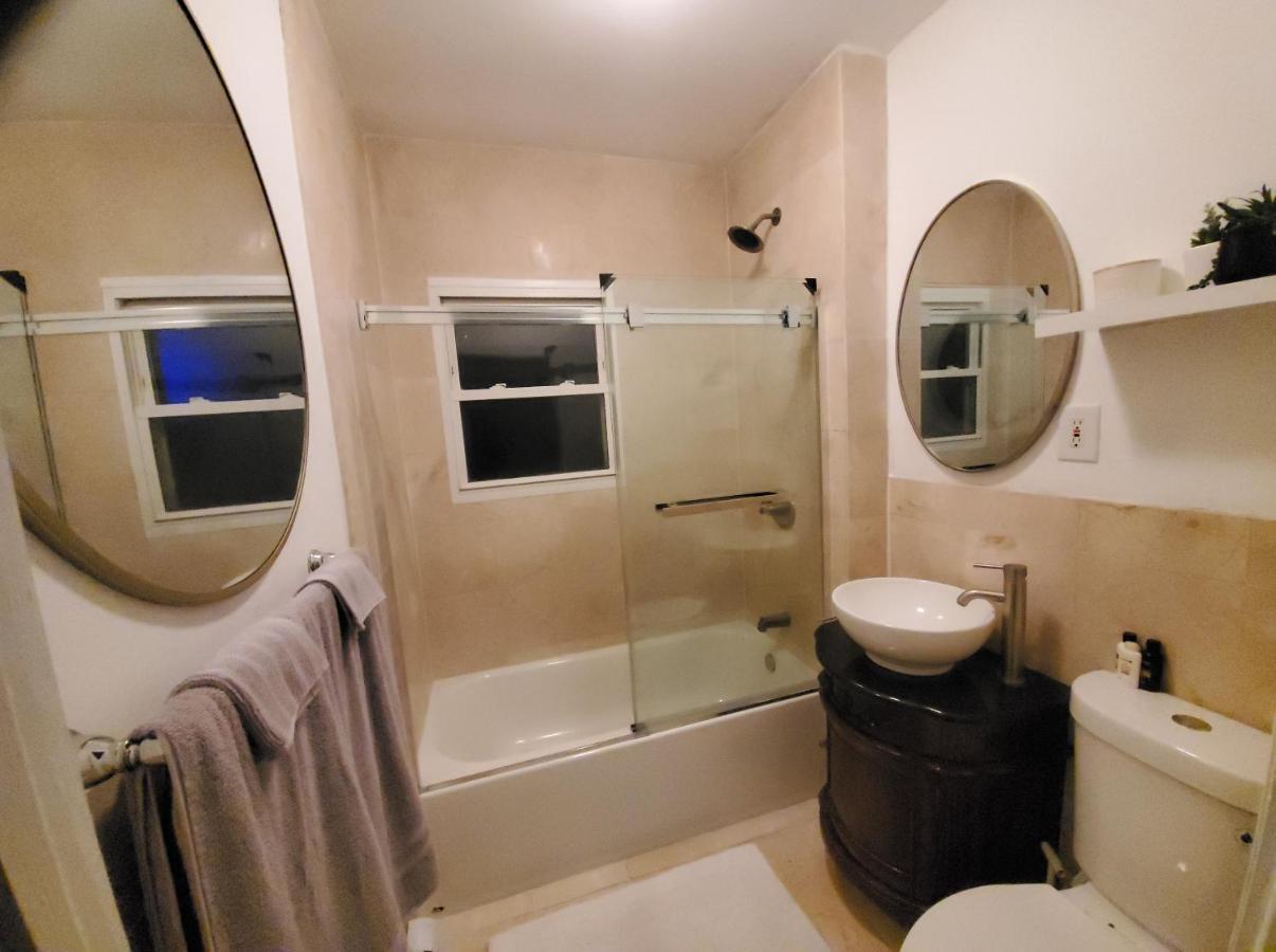 Quiet 3 Bedroom Apartment In Private Home ニューヨーク エクステリア 写真